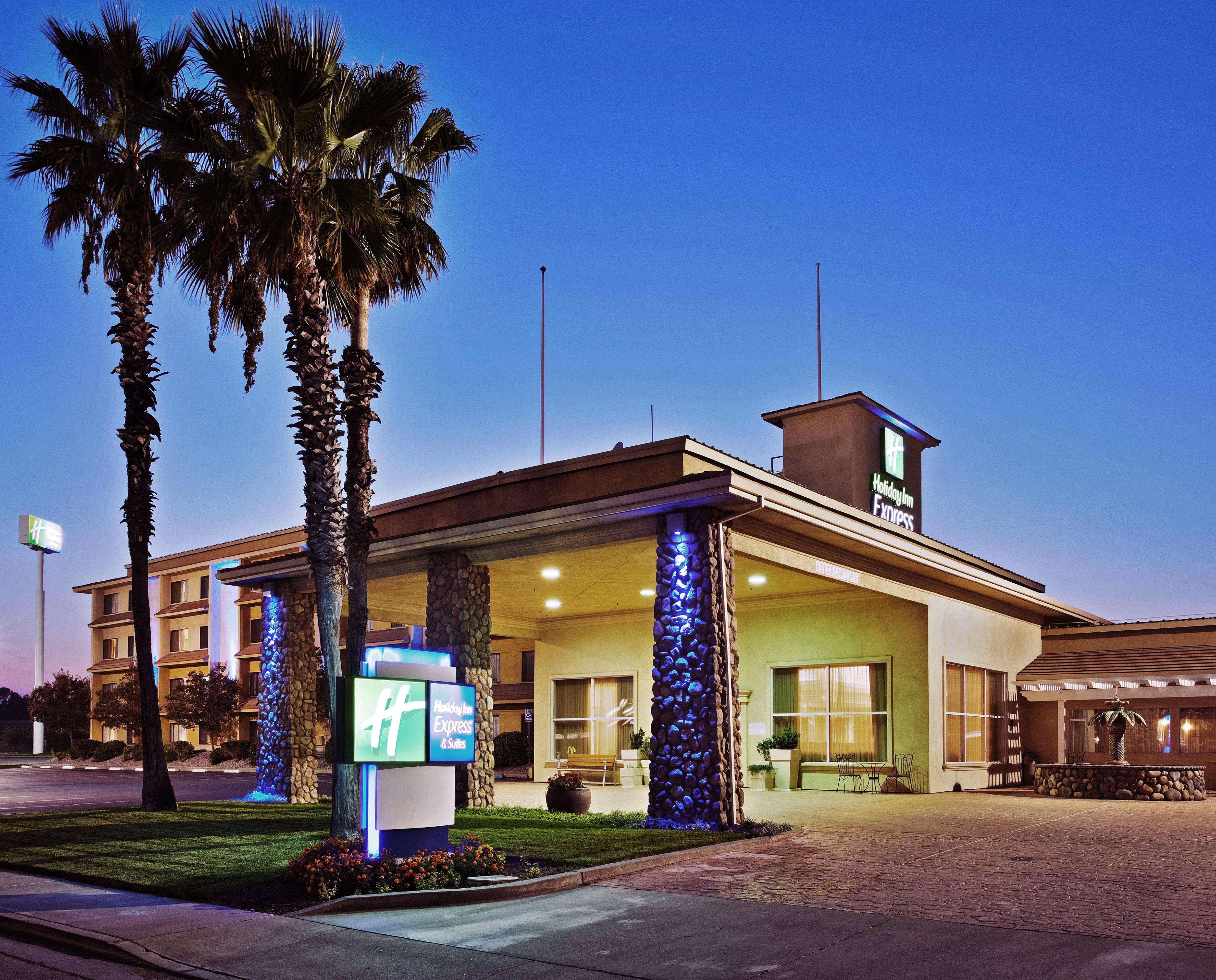 Holiday Inn Express Corning By Ihg Exterior foto