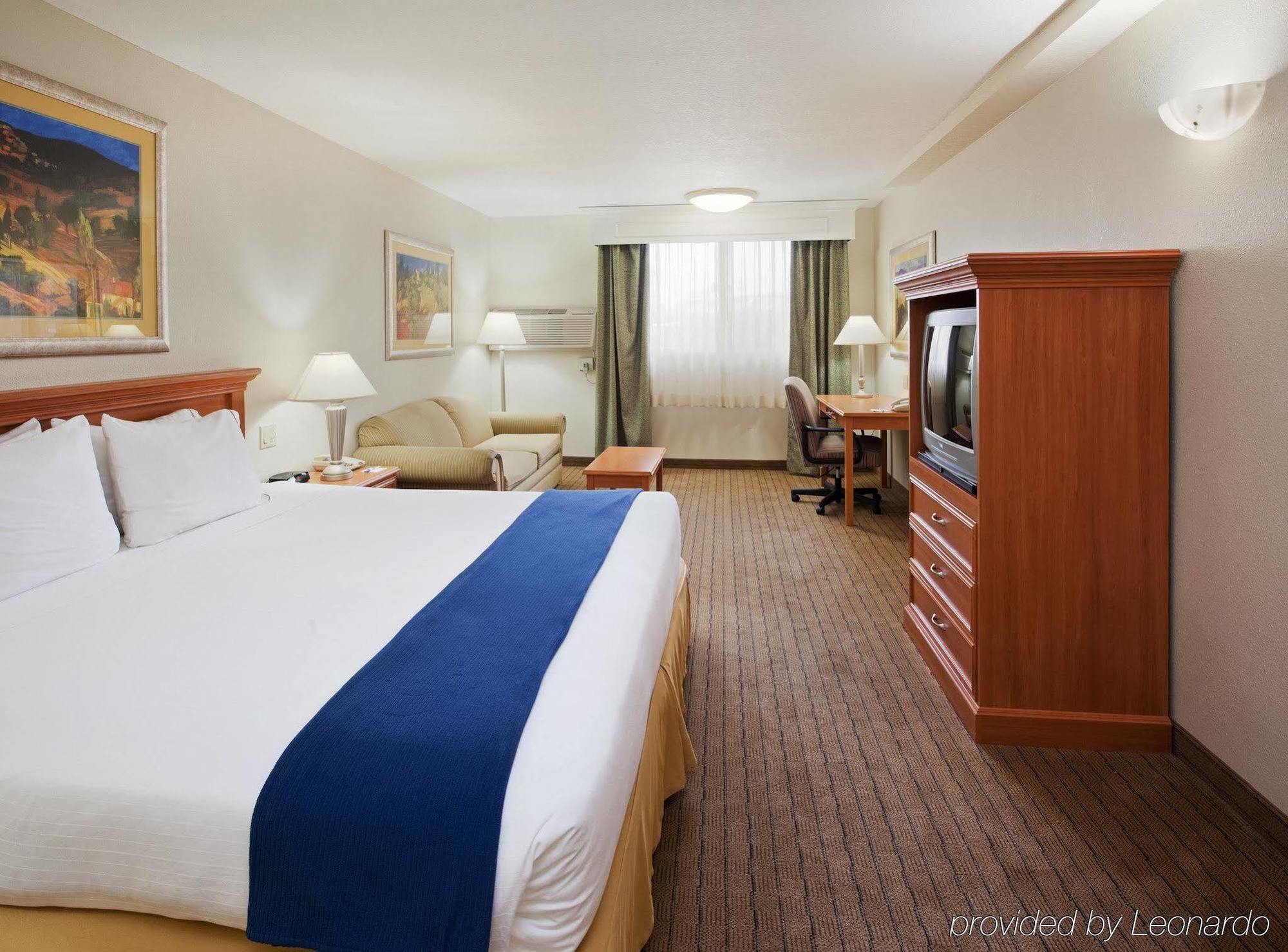 Holiday Inn Express Corning By Ihg Exterior foto